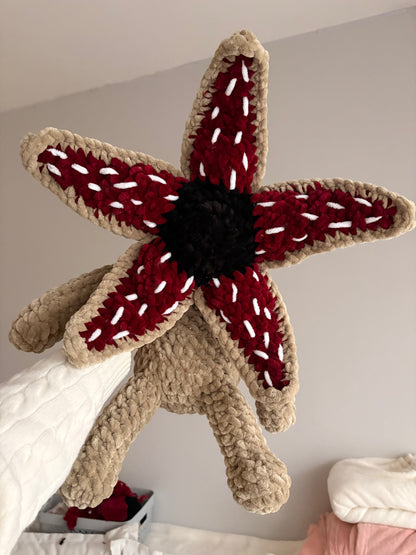 Barna Óriás Szörny